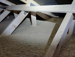 Zateplení stropu dřevostavby rodinného domu pomocí dřevovlákna